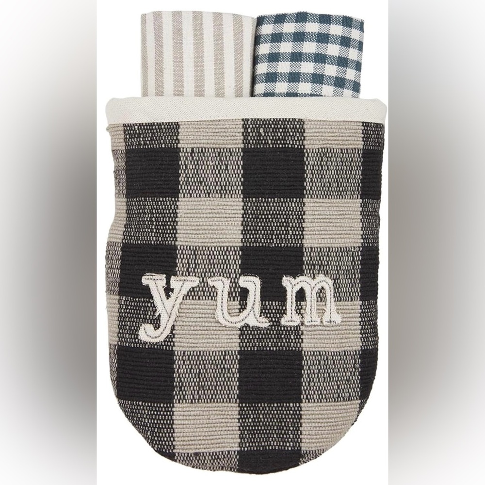New Mud Pie Farm Oven Mitt and Towel Set